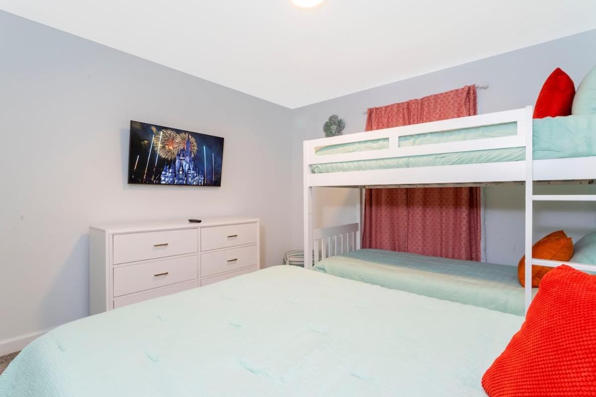 Splendid 4 Bd W/ Pool Close To Disney @ Champions Gate 1006 Kissimmee Luaran gambar